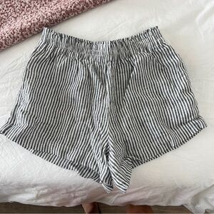 Reformation linen short